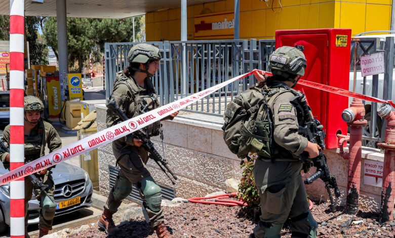 Gunman Kills at Least One in Attack on Central Israel
