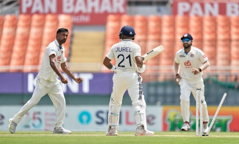 India march ahead despite Saleem's strikes, Pant misses out on century